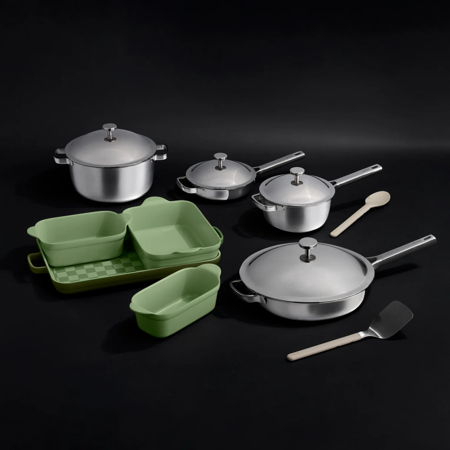 VIP Titanium Pro Complete Cookware + Bakeware Set - Image 11